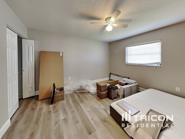 Building Photo - 26352 Barbinos Dr