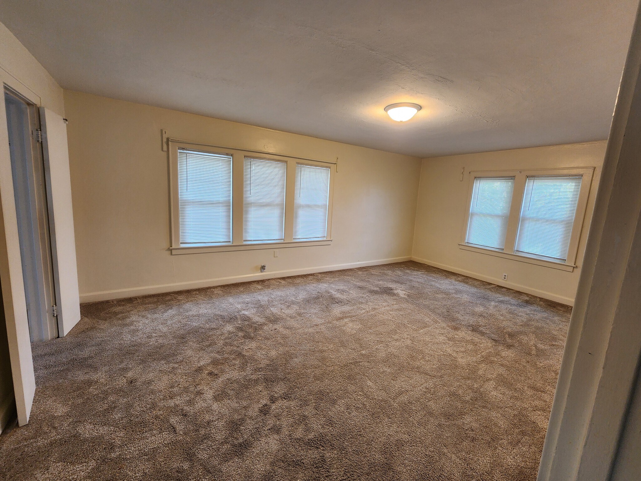 Master bedroom pic2 - 541 South 12th Street