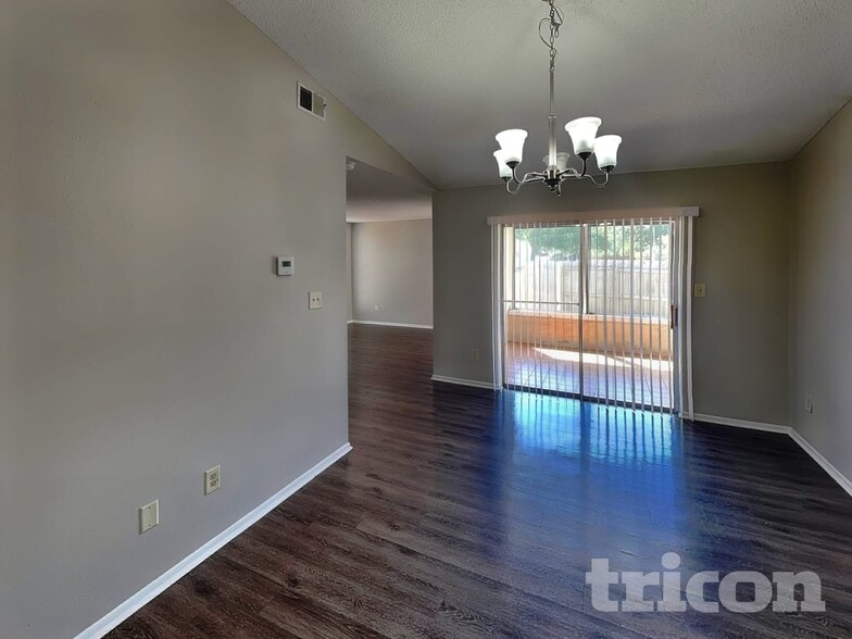 Building Photo - 1239 La Mesa Ave