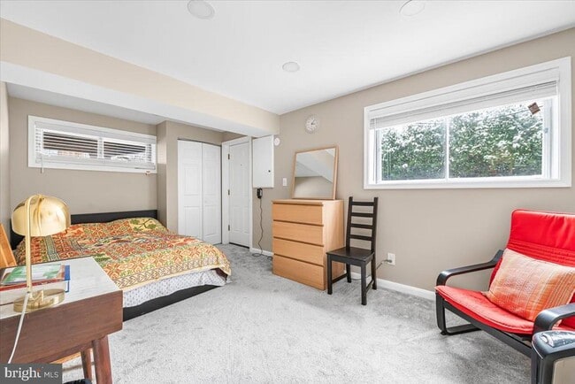 Building Photo - 903 Leverton Rd