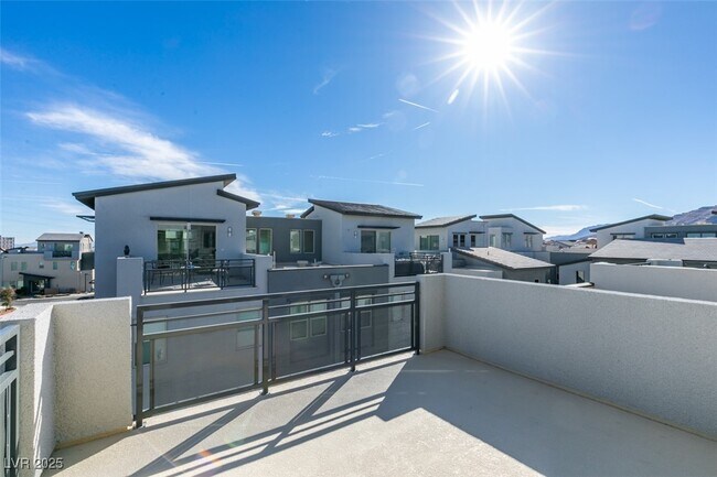 Building Photo - 11323 Gravitation Dr
