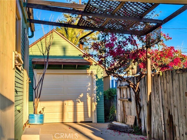 Building Photo - 2731 N Pershing Ave