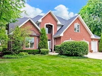 Building Photo - 613 Lakeside Dr
