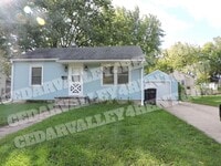 Building Photo - 2 bedroom, 1 bath house