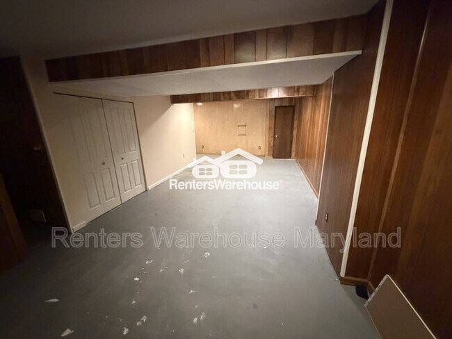 Building Photo - 4513 Sipple Ave