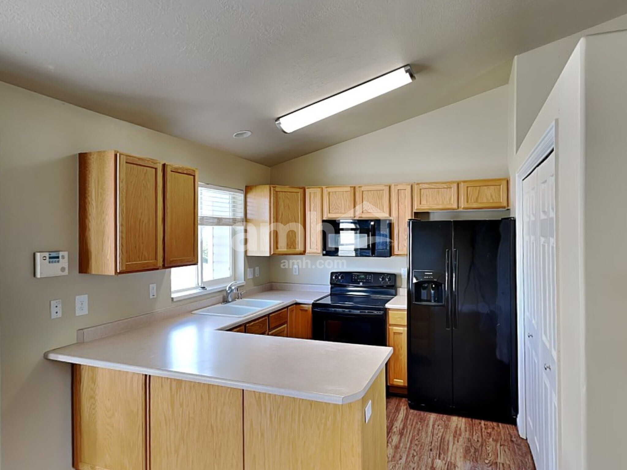 Building Photo - 1012 York Dr