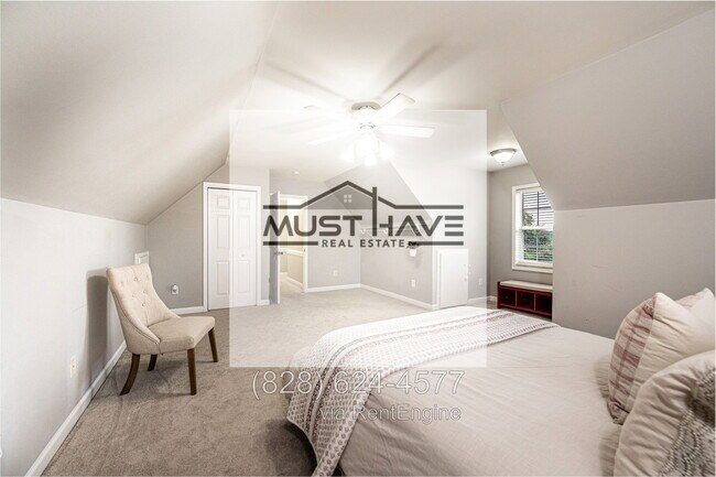 Building Photo - 5700 Crown Ter