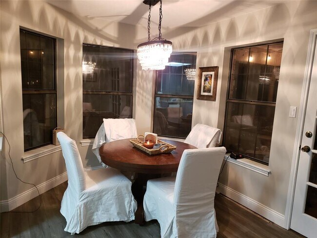 Building Photo - 128 Long Wood Ave