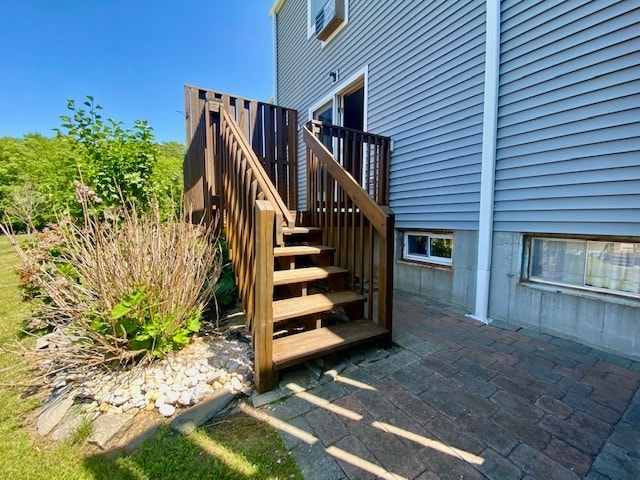 Building Photo - 166 Stoneheights Dr