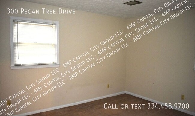 Building Photo - 300 Pecan Tree Dr