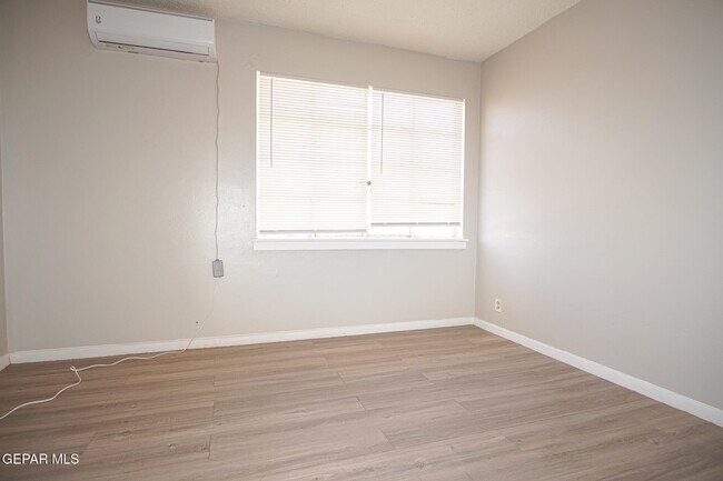 Building Photo - 1309 Chadbourne St