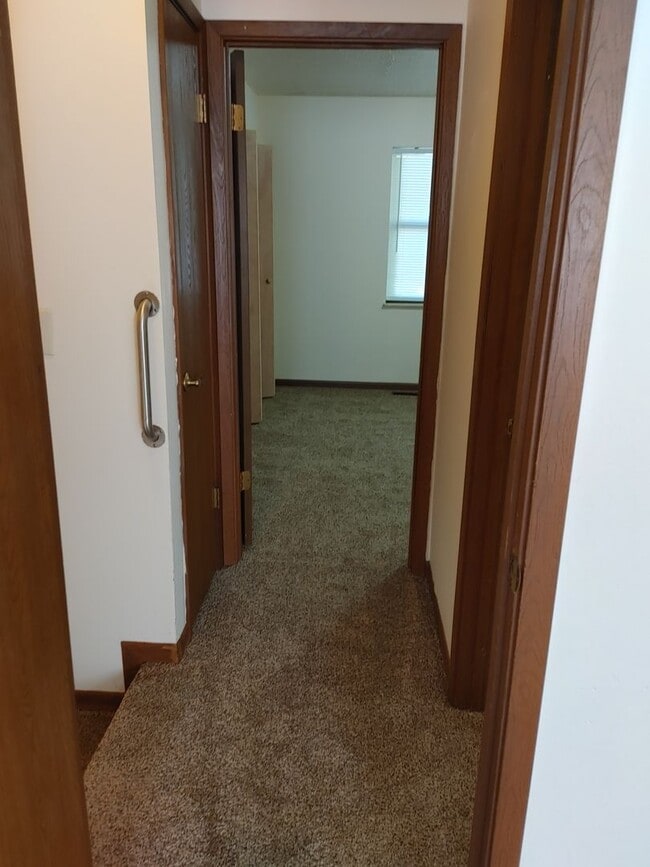 Building Photo - NORTHSIDE TOWNHOME