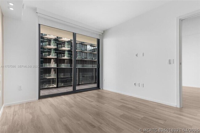 Building Photo - 801 S Miami Ave