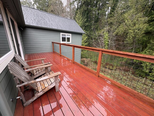 Building Photo - 1070 E McReavy Rd