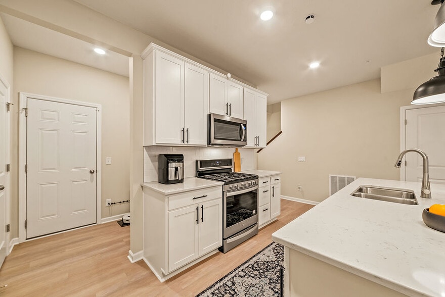 Building Photo - 5126 94th Ln N