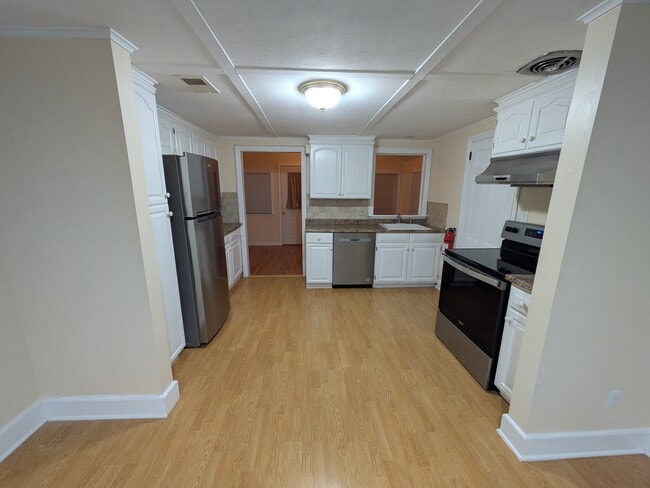 Building Photo - 383 W Clinton St