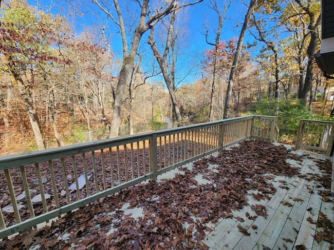Building Photo - 8206 Dogwood Trail