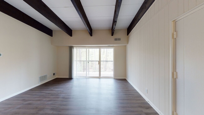 Building Photo - 200 Buckminster Dr