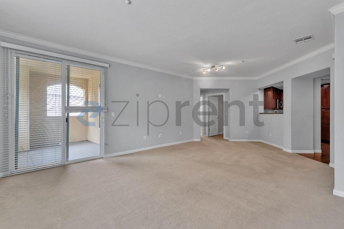 Building Photo - Unit 5405