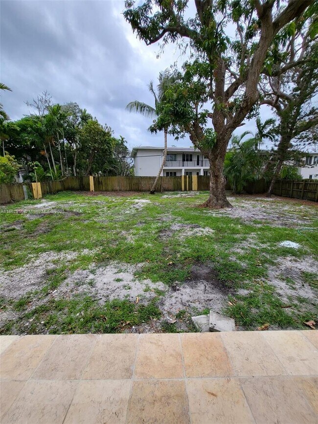 Building Photo - 816 NE 91st Terrace