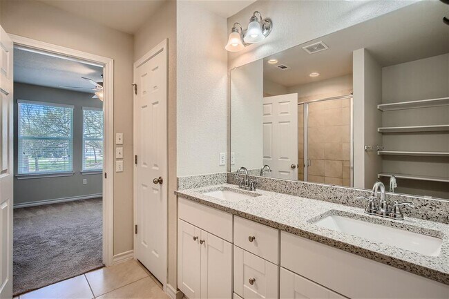 Building Photo - 1604 Los Olivios Wy
