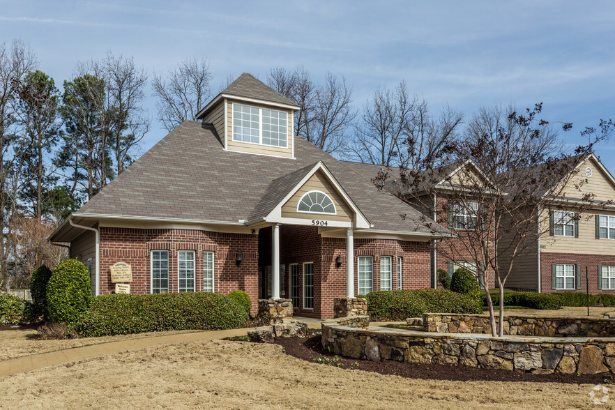 Primary Photo - Weatherstone Apartments