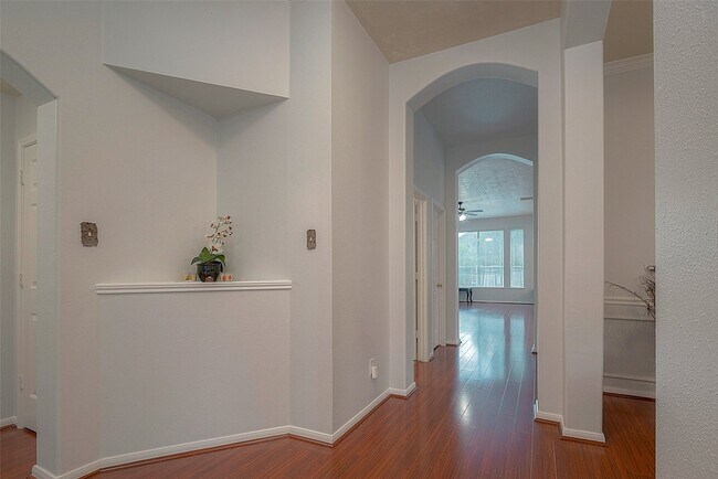 Building Photo - 7302 Colony View Ln