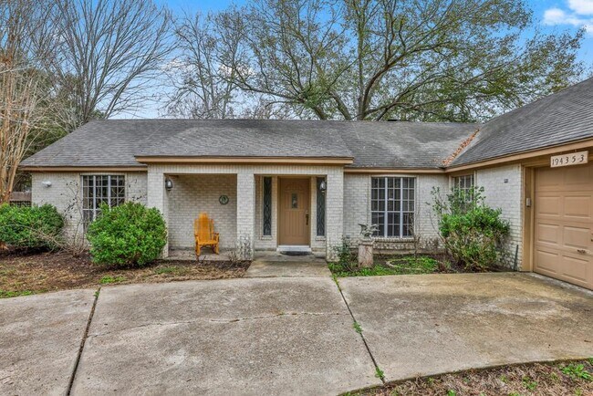 Building Photo - 19435 Haude Rd