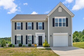 Building Photo - 230 Rosewood Ln