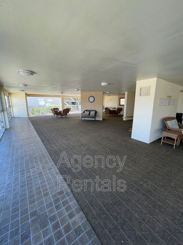 Building Photo - 1031 Maunaihi Pl