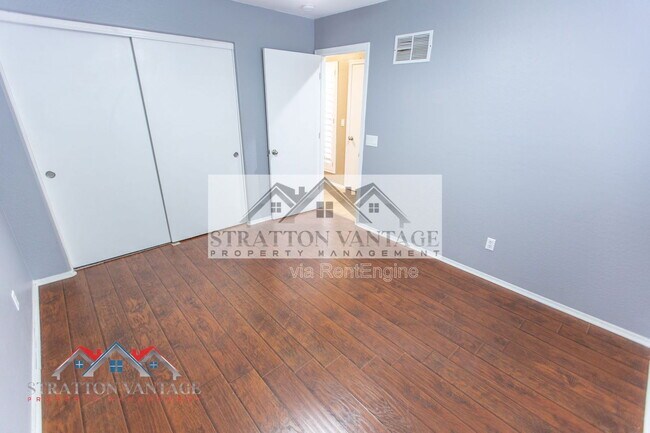 Building Photo - 10234 E Carol Ave