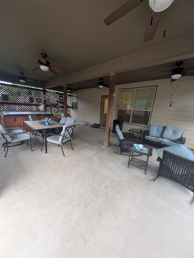 Building Photo - 14156 Shadow Bay Dr