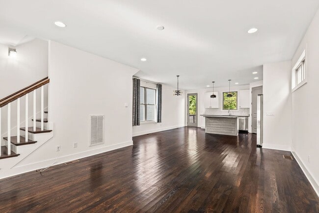 Building Photo - East Nashville Rental!