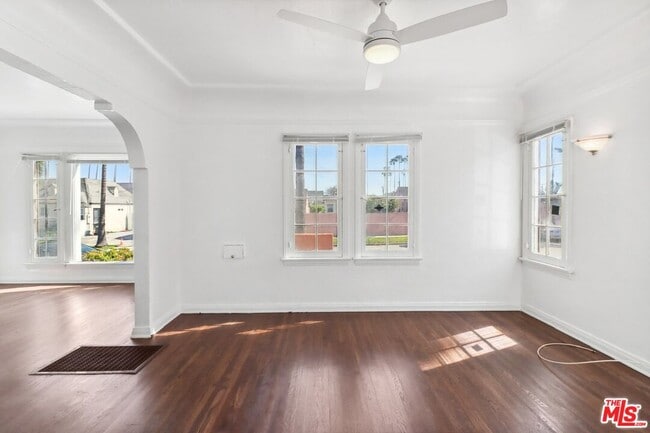 Building Photo - 3815 57th St