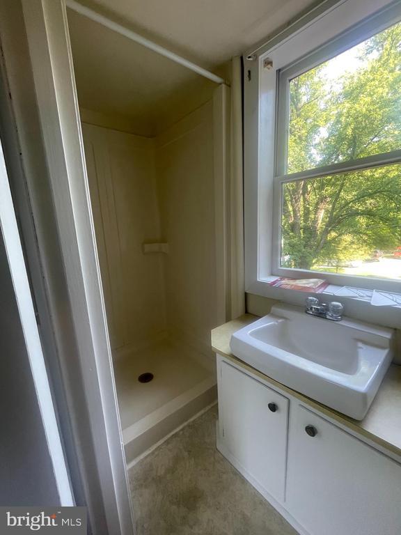 Building Photo - 13328 Springhollow Ln