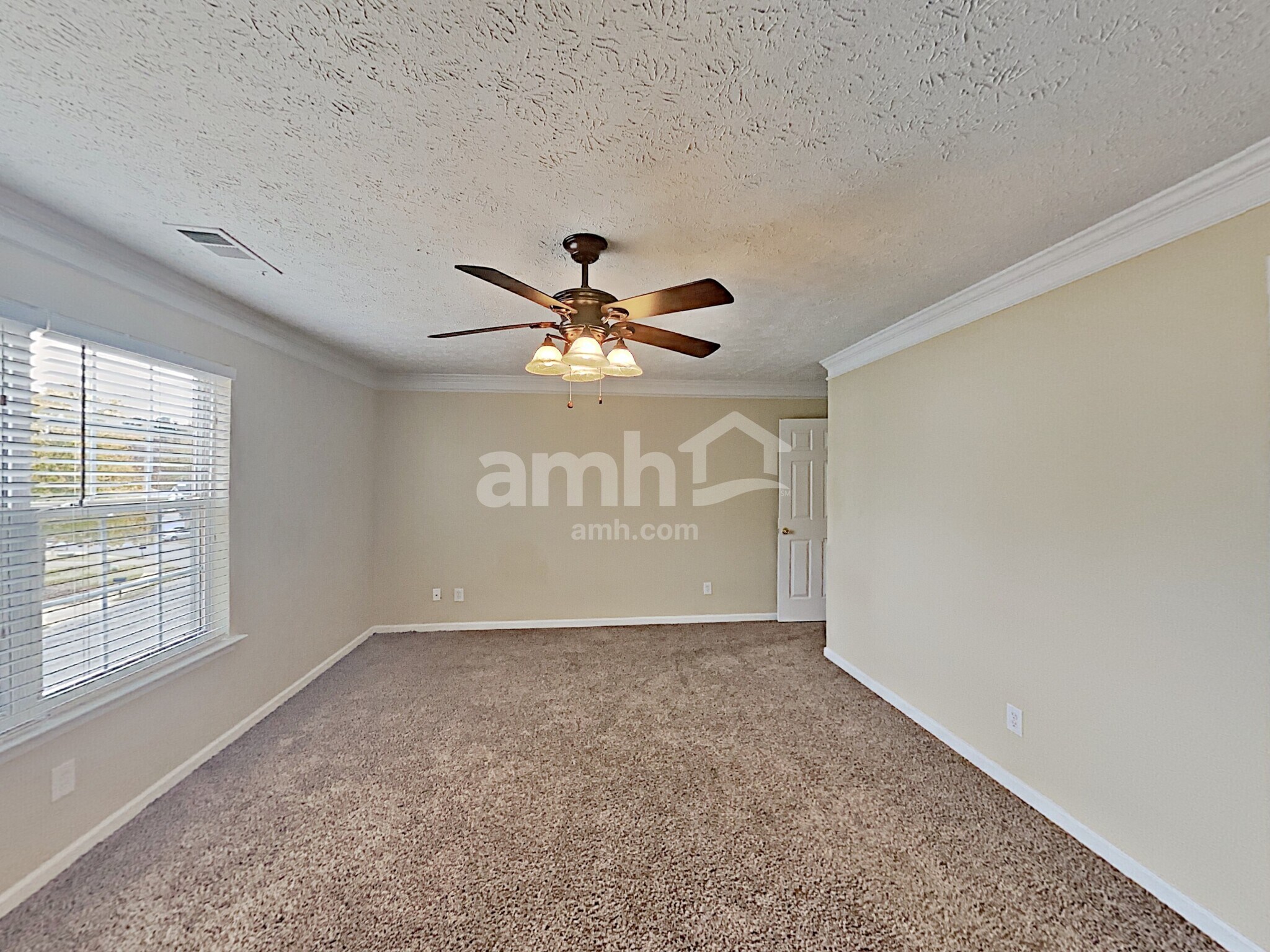 Building Photo - 329 Westminster Dr