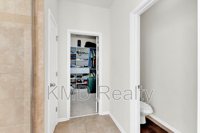 Building Photo - 9312 Ardrey Woods Dr