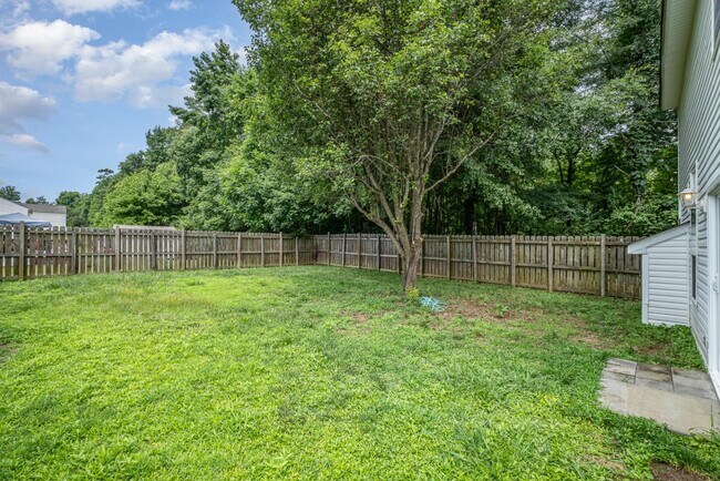 Building Photo - 9026 Tibble Creek Way