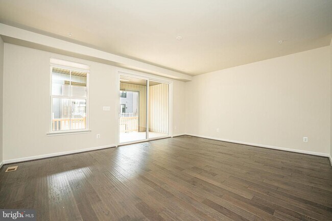 Building Photo - 22322 Tees Ter