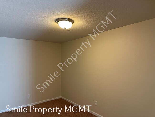 Building Photo - A great house with three levels in Happy V...
