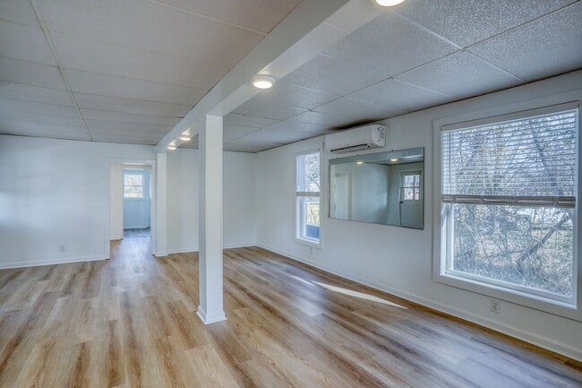 Building Photo - 35617 Airport Rd