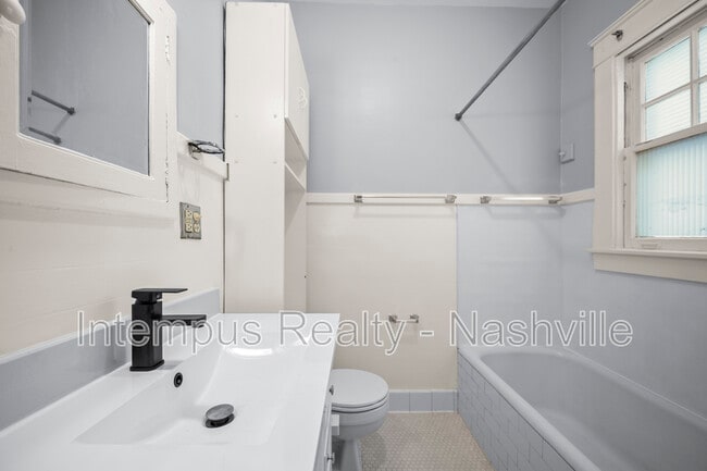 Building Photo - 1508 Gale Ln