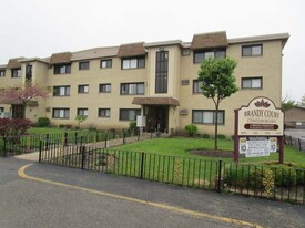 Building Photo - 9629 Brandy Ct