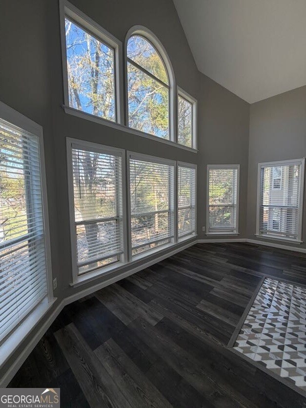 Building Photo - 133 McGill Park Ave NE