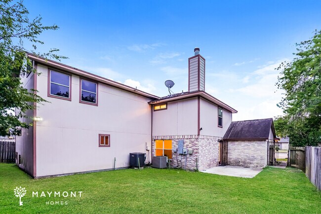 Building Photo - Spacious Two-Story Home in Houston