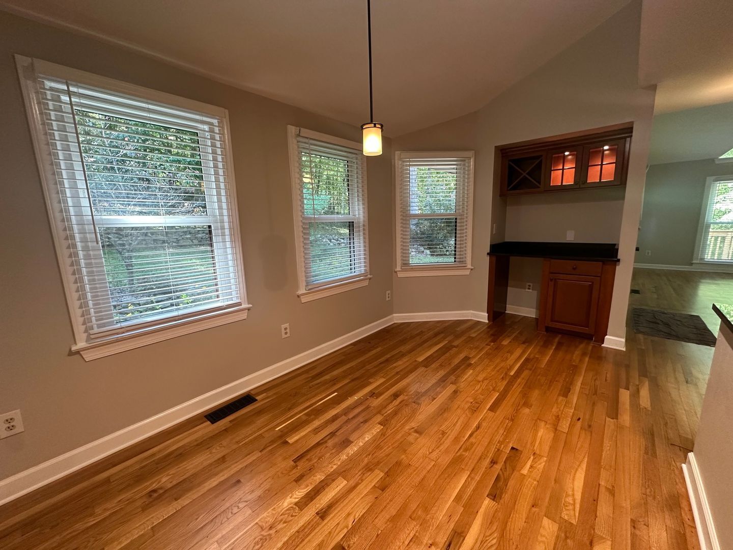 Building Photo - 160 Lystra Hills Ln