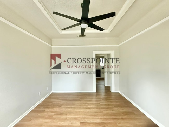 Building Photo - Bright & Modern 1-Bedroom with In-Unit Laundry