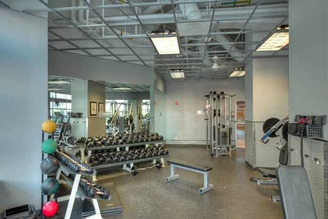Building Photo - 545 N Dearborn St