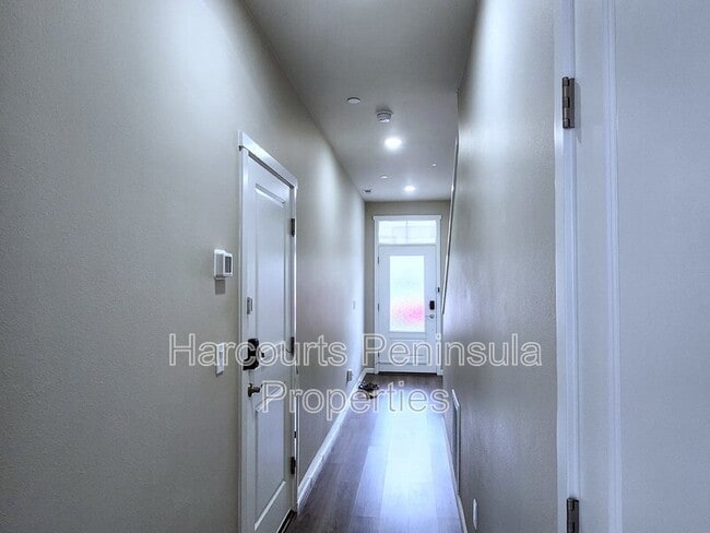 Building Photo - 4785 Driftwood St