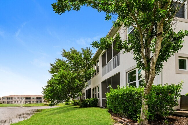 Building Photo - *** Bayshore 3 bed 2 bath *** Resort-Style Amenities and Pet friendly ***